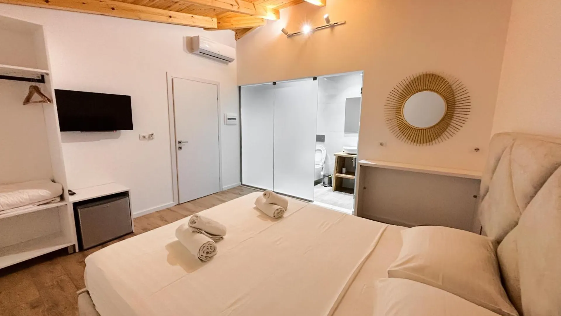 Hotel Andrea Saranda